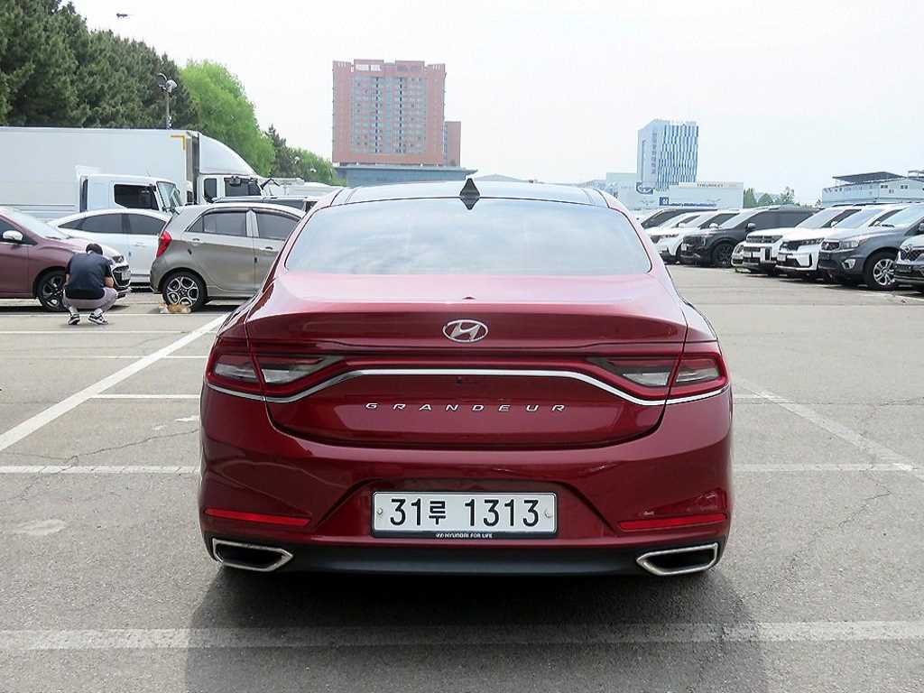 HYUNDAI Grandeur - Vista 3