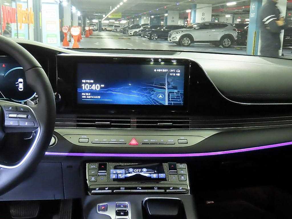 HYUNDAI Grandeur - Vista 11