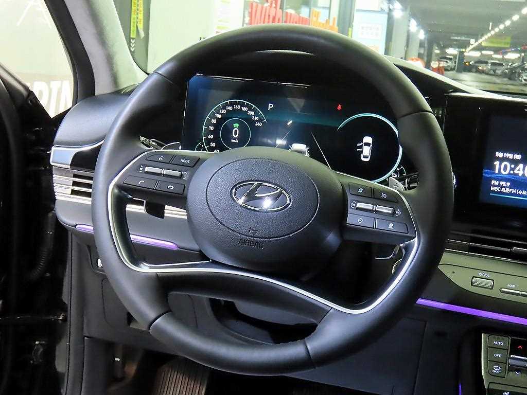 HYUNDAI Grandeur - Vista 8