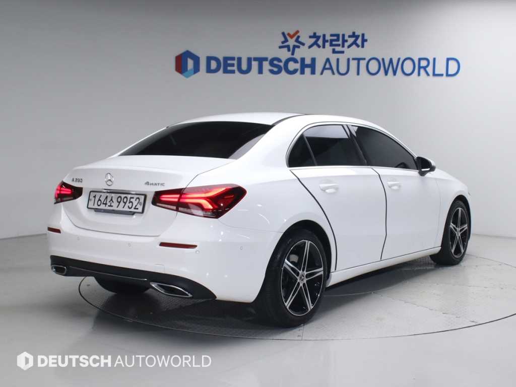 Mercedes Benz A Class - Vista 4