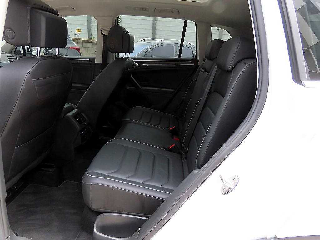 Volkswagen Tiguan - Vista 6