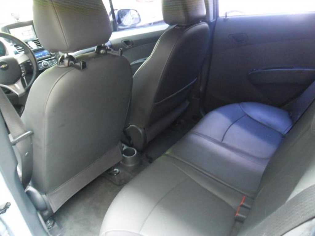Chevrolet Spark - Vista 11