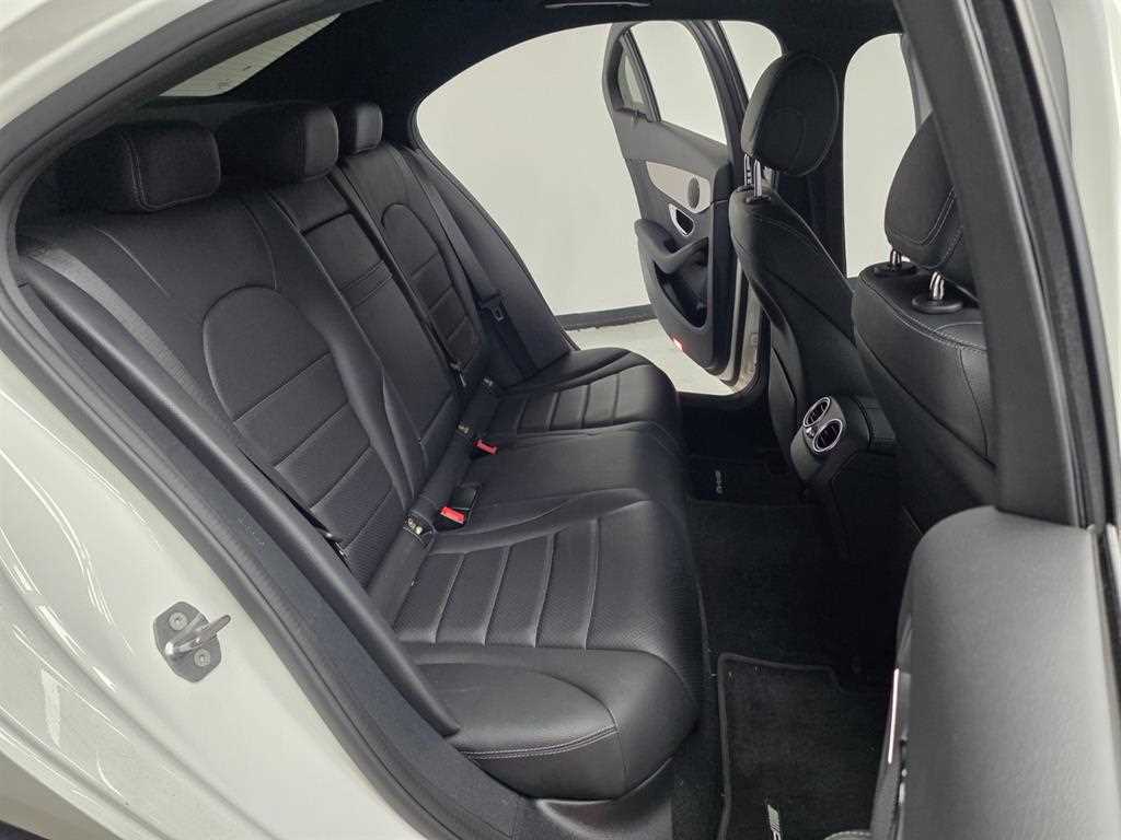 Mercedes Benz C Class - Vista 10
