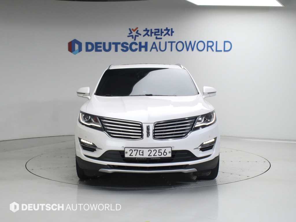 Lincoln MKC - Vista 3