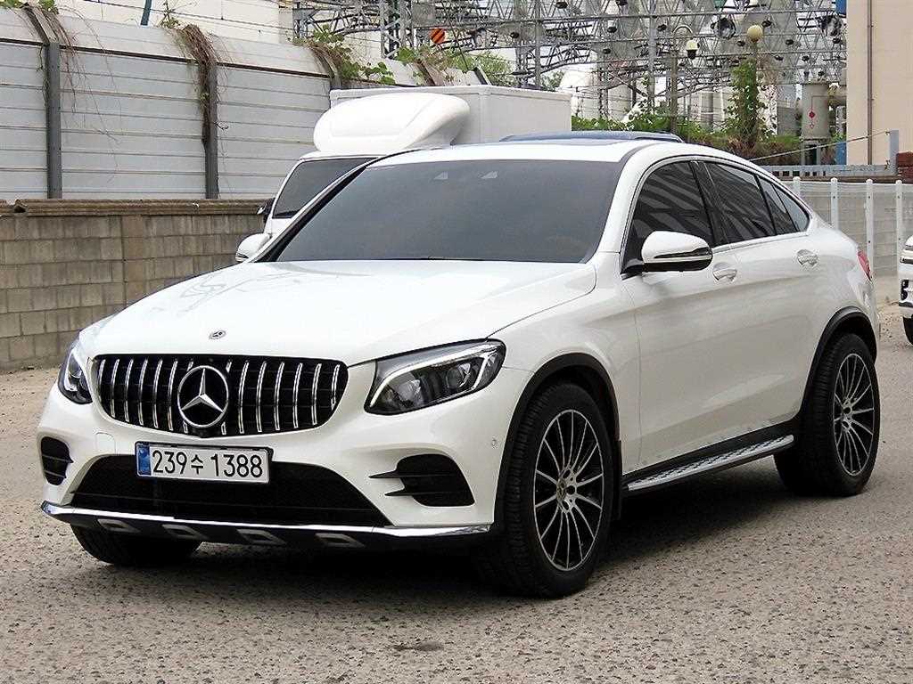 Mercedes Benz GLC Class - Vista 2