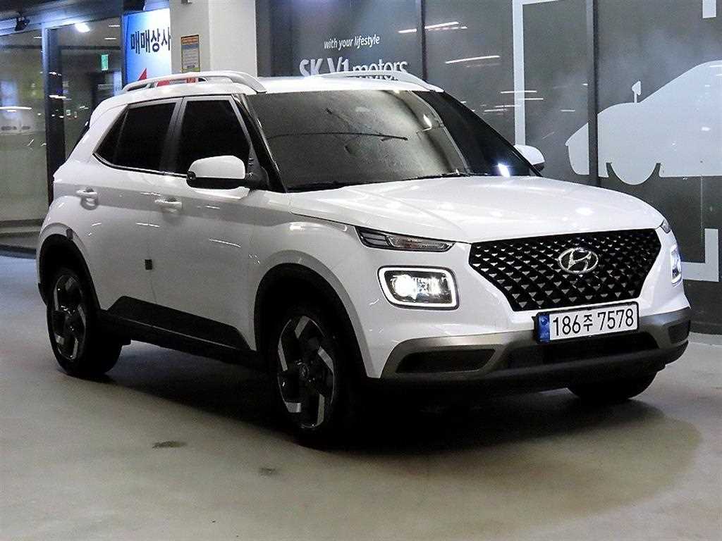HYUNDAI Venue 2026 Blanco - Importación desde Corea - HF Imports Iquique - Foto 1