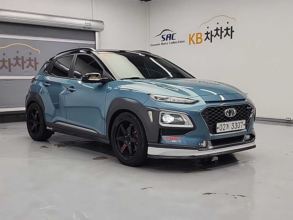 HYUNDAI Kona - Vista 4