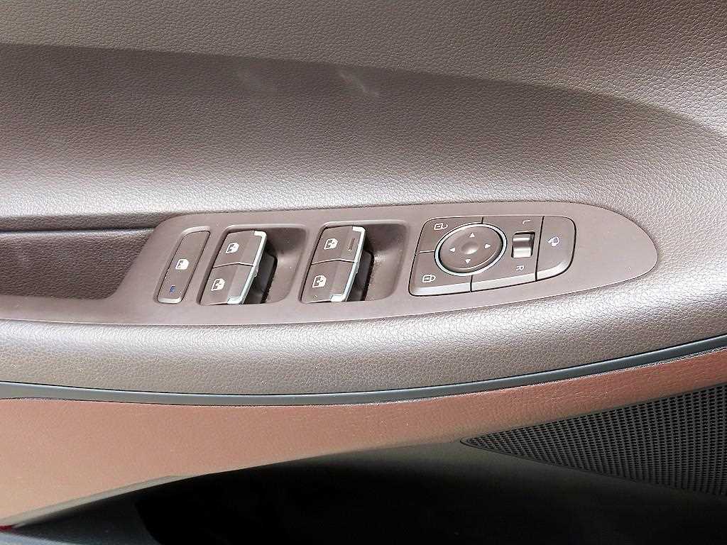HYUNDAI Grandeur - Vista 11