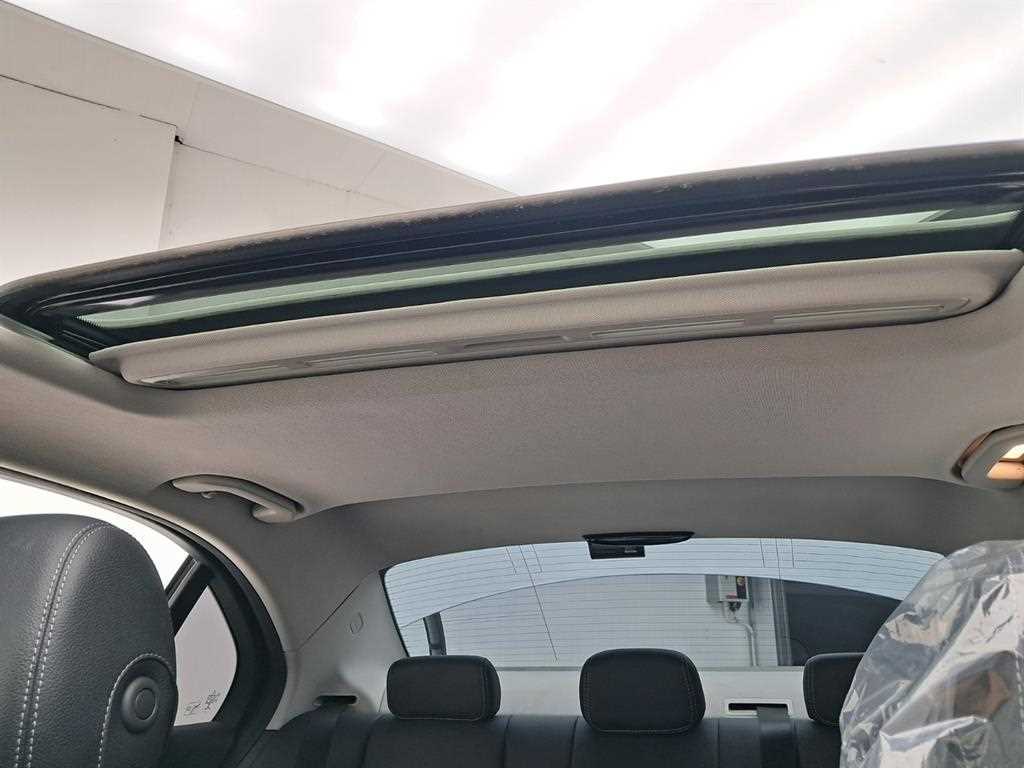 Mercedes Benz C Class 2017 Blanco - Importación desde Corea - HF Imports Iquique - Foto 16