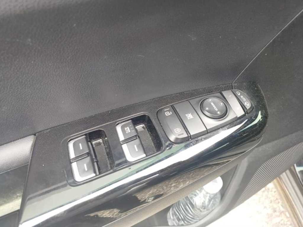 KIA Sportage - Vista 8