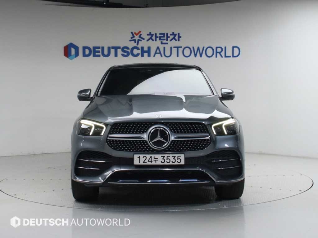 Mercedes Benz GLE Class - Vista 3