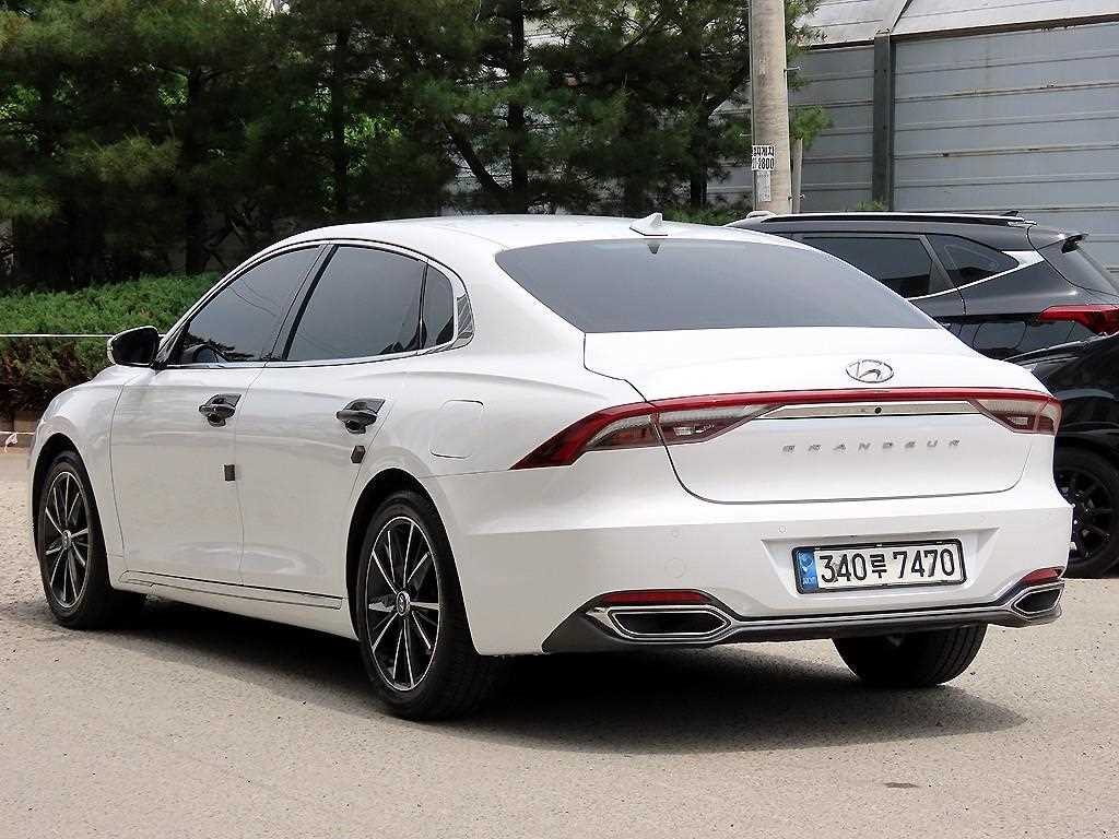 HYUNDAI Grandeur - Vista 3