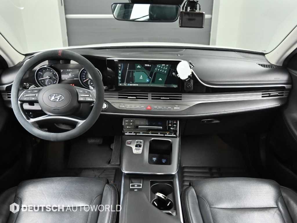 HYUNDAI Grandeur - Vista 7