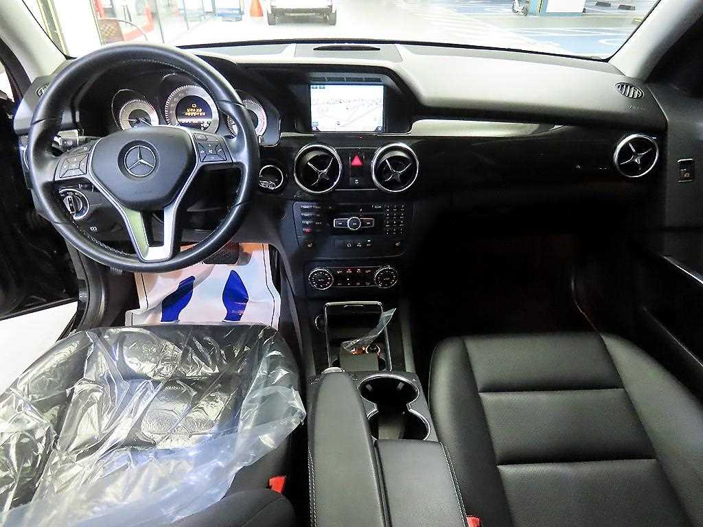 Mercedes Benz GLK Class - Vista 10