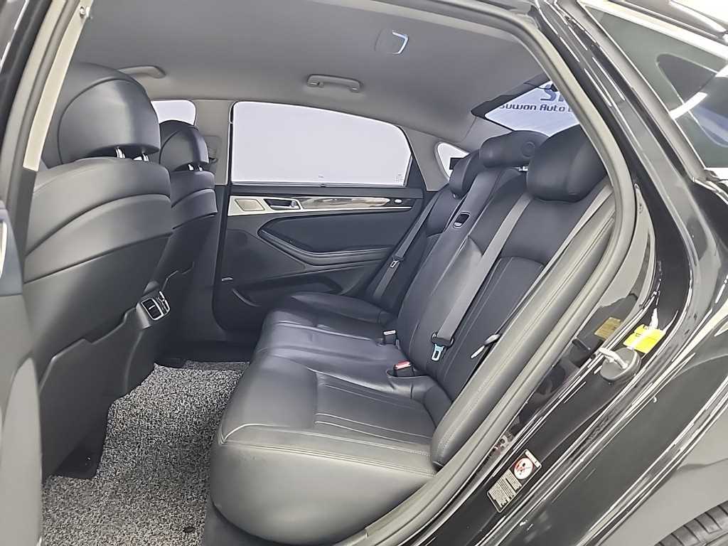 Genesis G80 - Vista 12