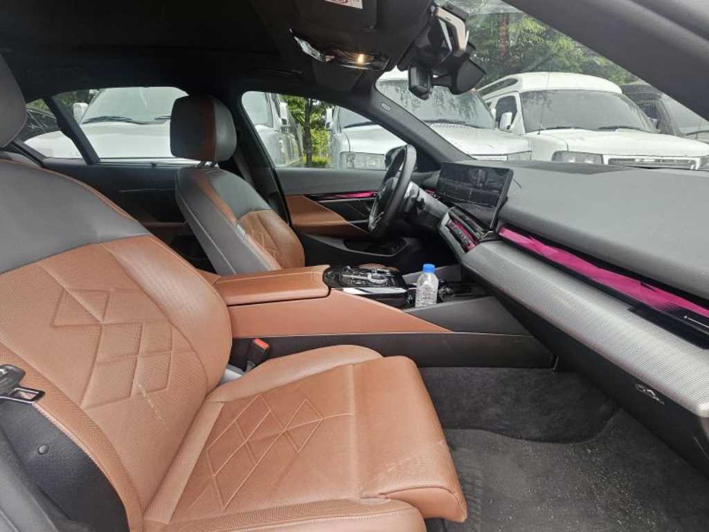 BMW 5 Series - Vista 9