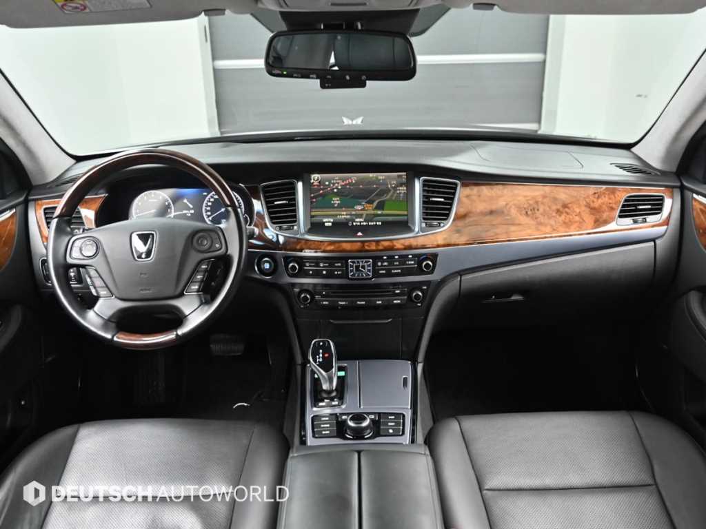 HYUNDAI Equus - Vista 7