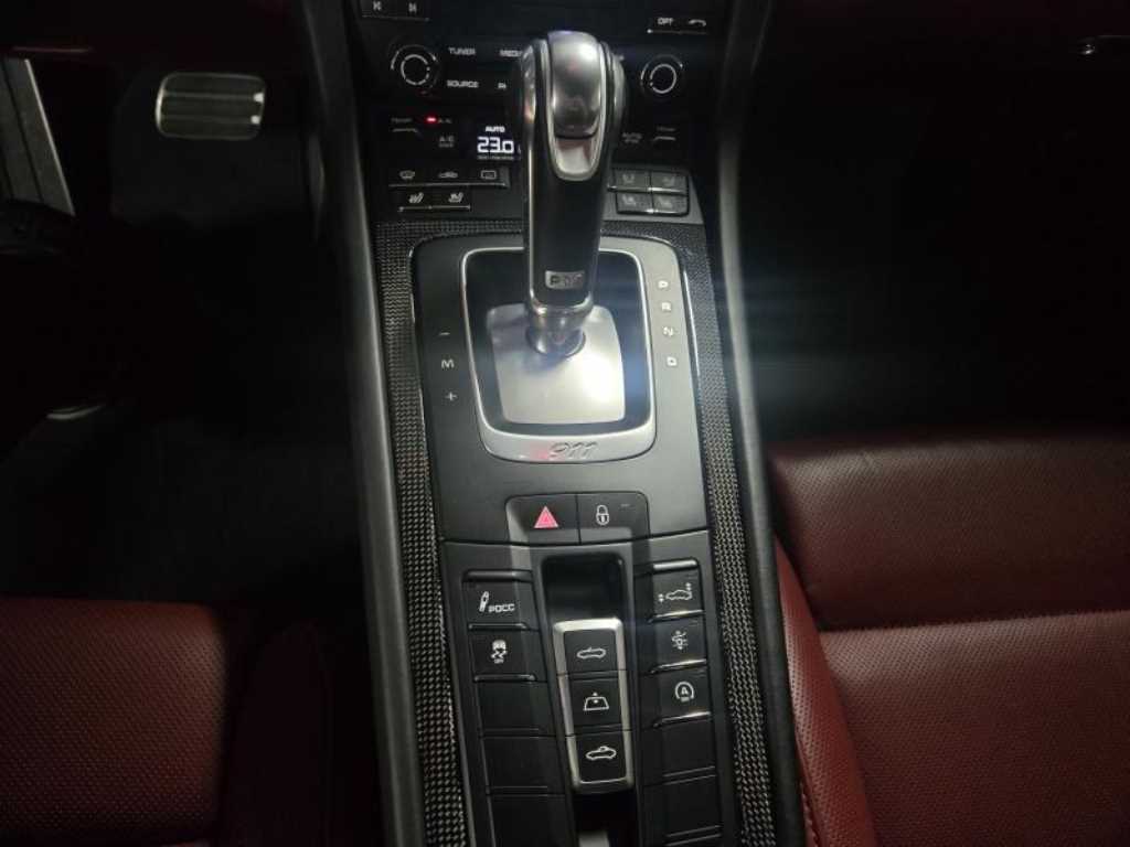Porsche 911 - Vista 11