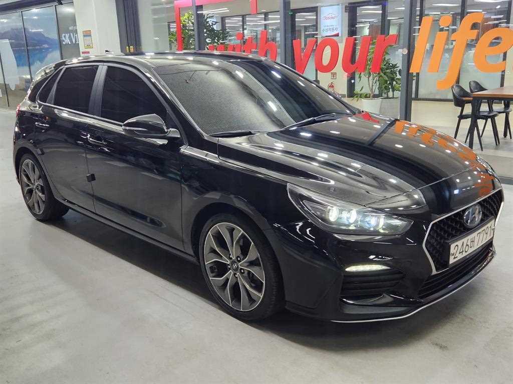 HYUNDAI i30 2020 Negro - Importación desde Corea - HF Imports Iquique - Foto 1