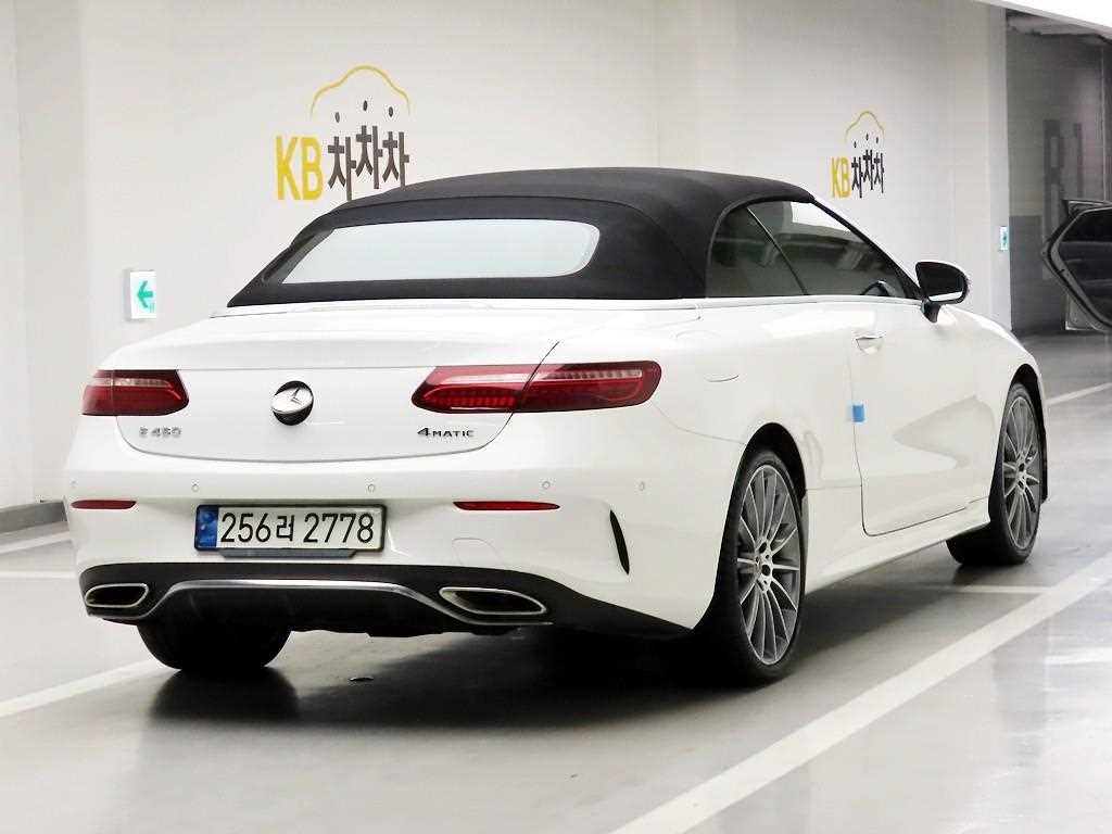 Mercedes Benz E class - Vista 4