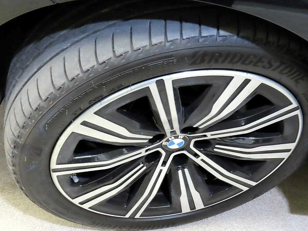 BMW 3 series 2025 Negro - Importación desde Corea - HF Imports Iquique - Foto 20