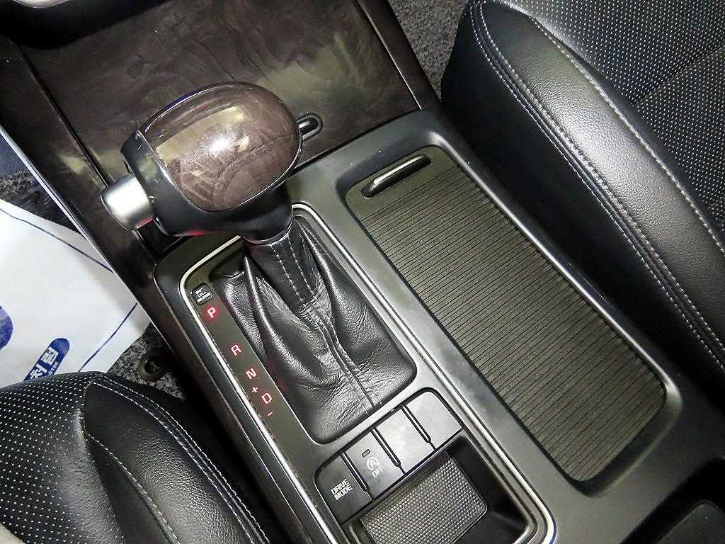 KIA Sorento - Vista 12