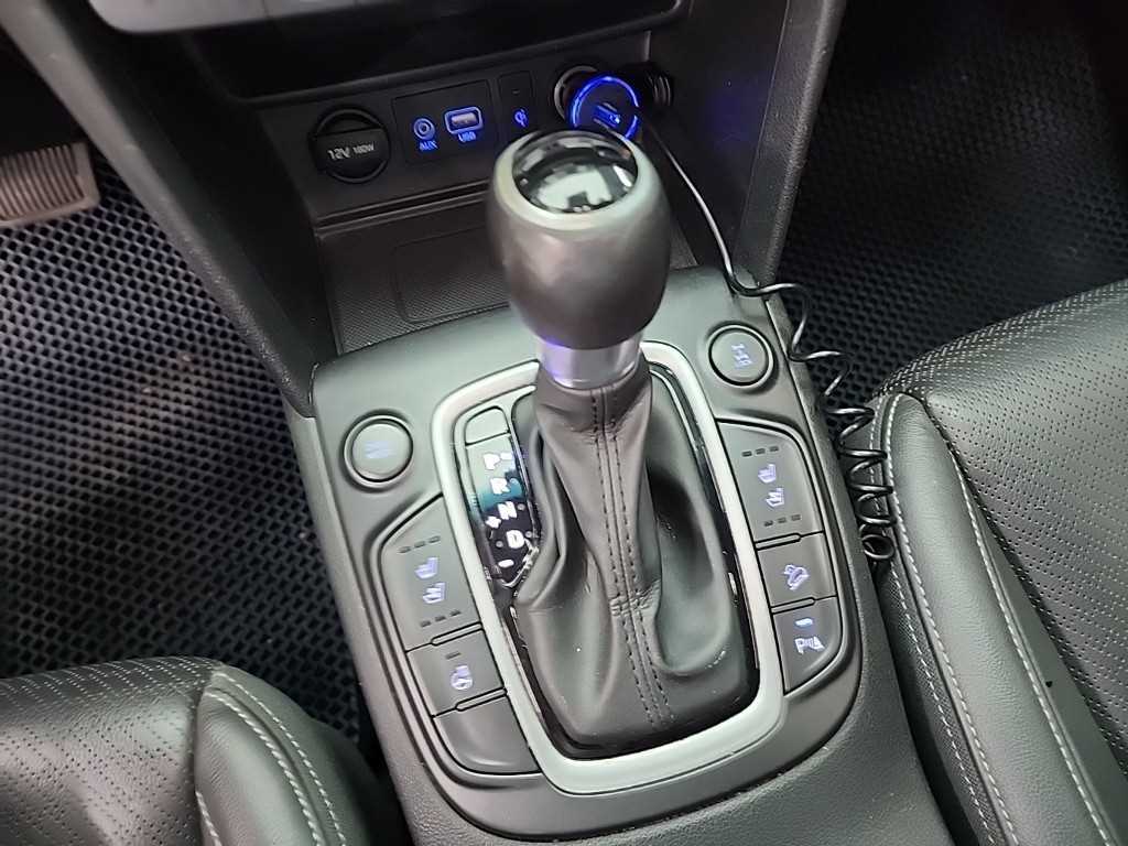 HYUNDAI Kona - Vista 8