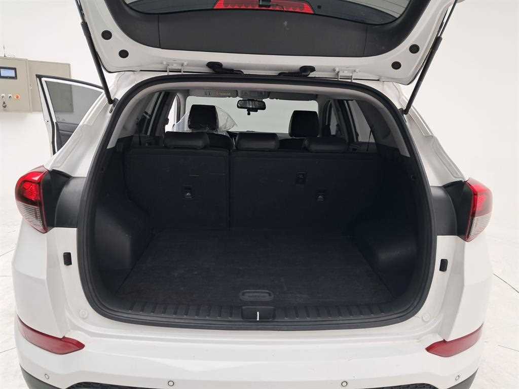 HYUNDAI Tucson 2017 Blanco - Importación desde Corea - HF Imports Iquique - Foto 17