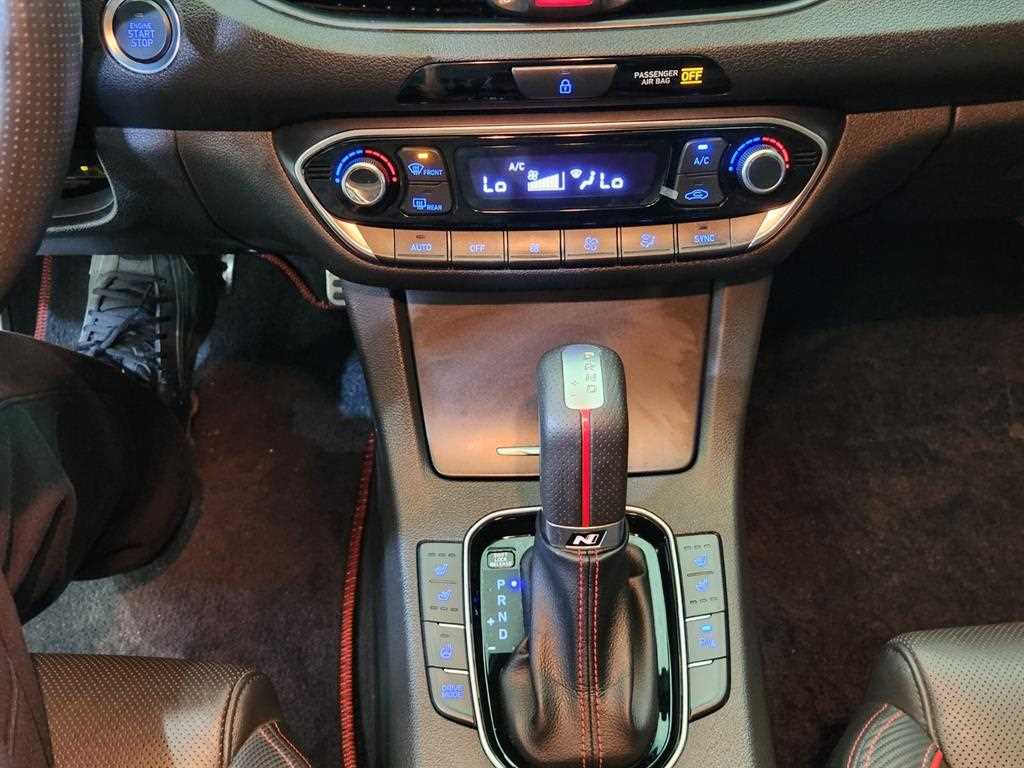 HYUNDAI i30 - Vista 12