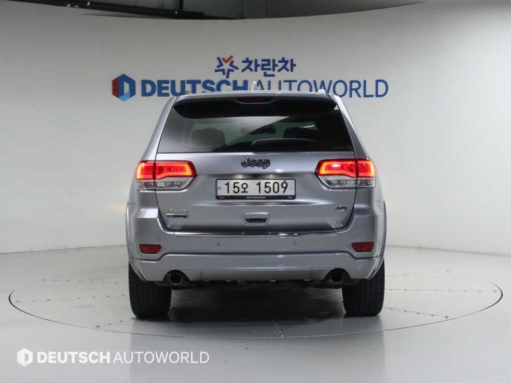 Jeep Cherokee - Vista 4