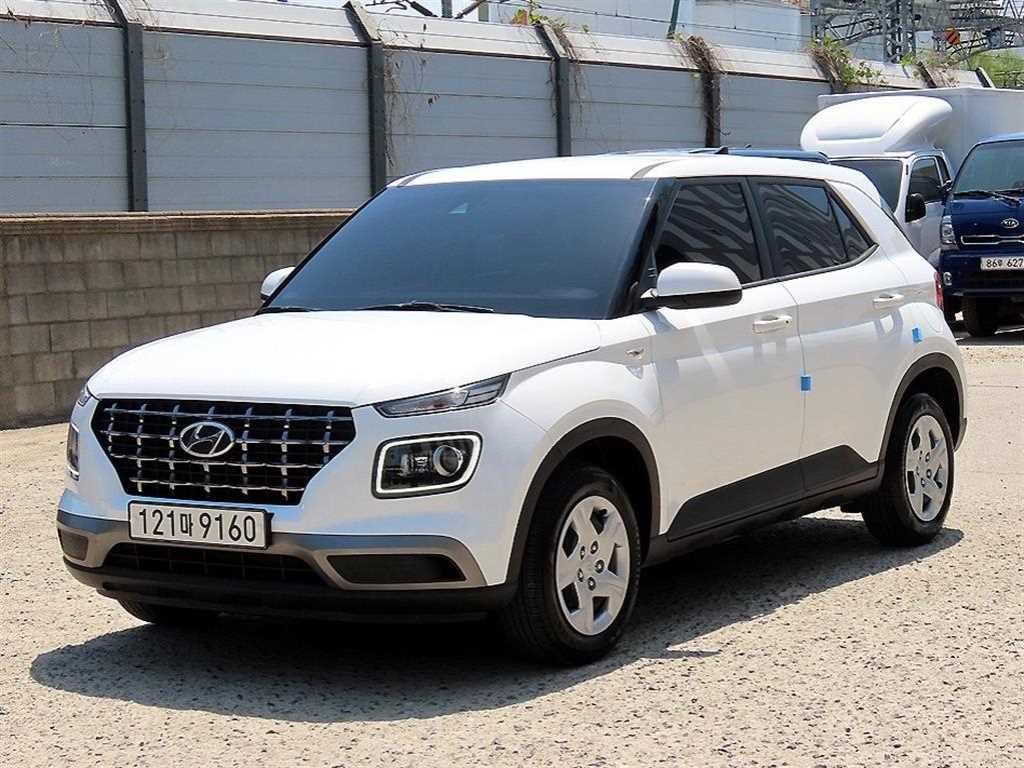 HYUNDAI Venue - Vista 2