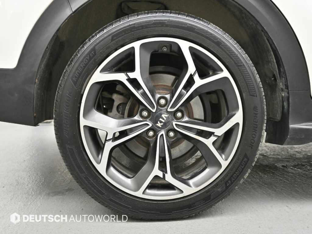 KIA Sportage - Vista 5