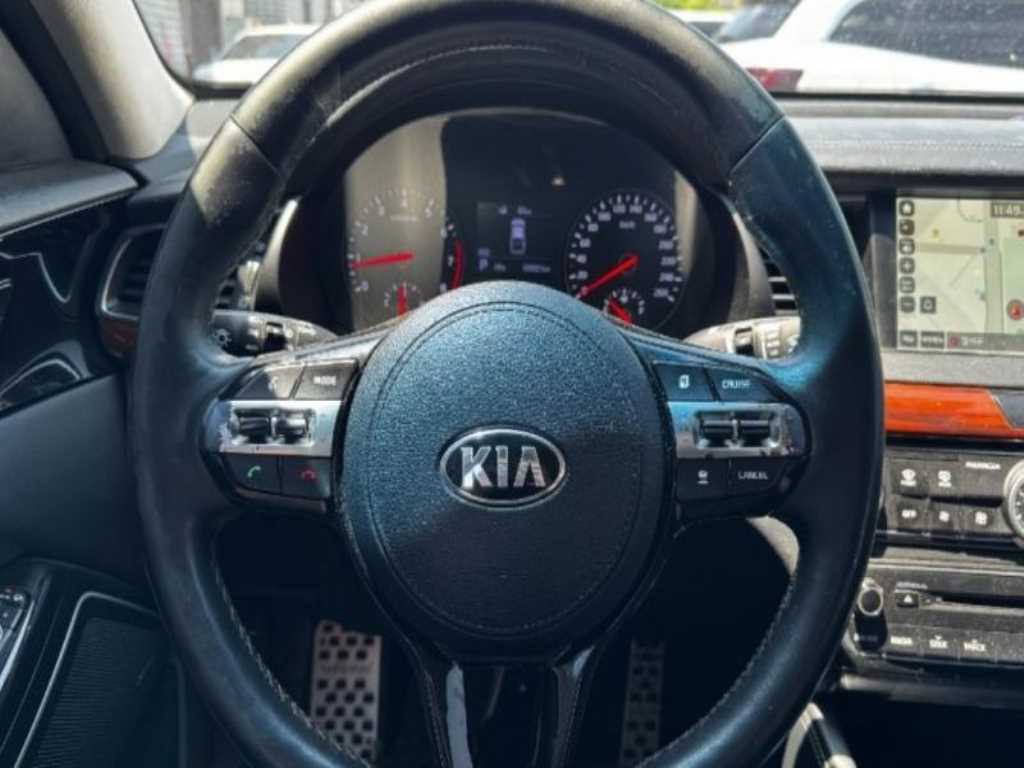 KIA K7 - Vista 8