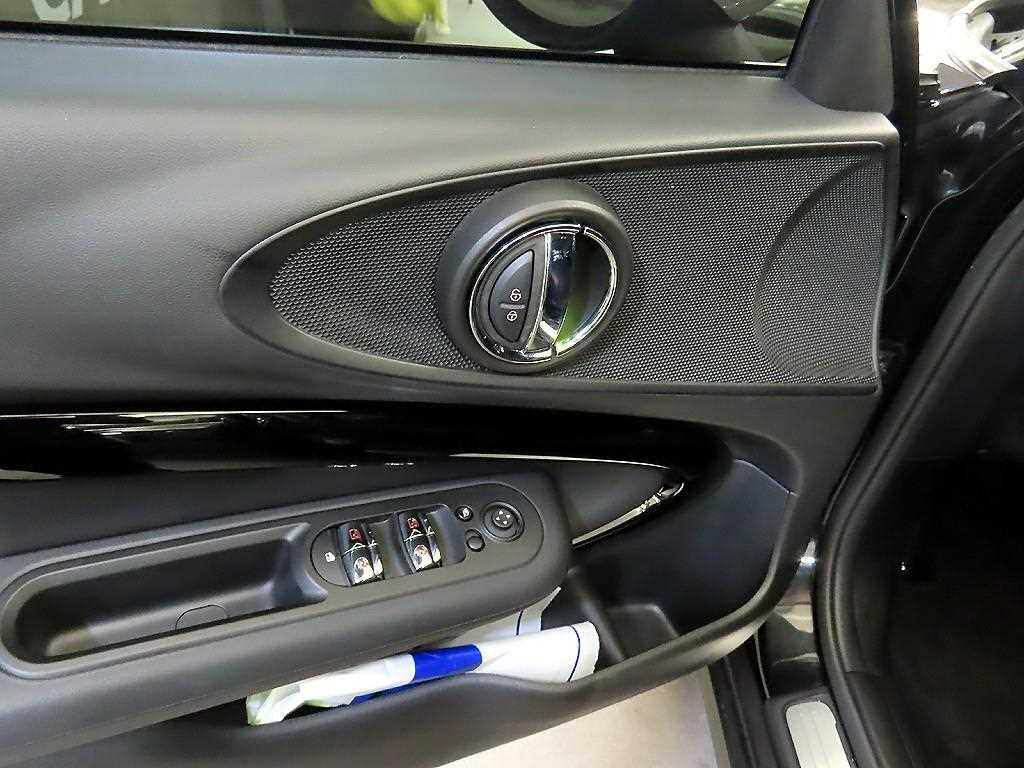 Mini Clubman 2023 Negro - Importación desde Corea - HF Imports Iquique - Foto 15