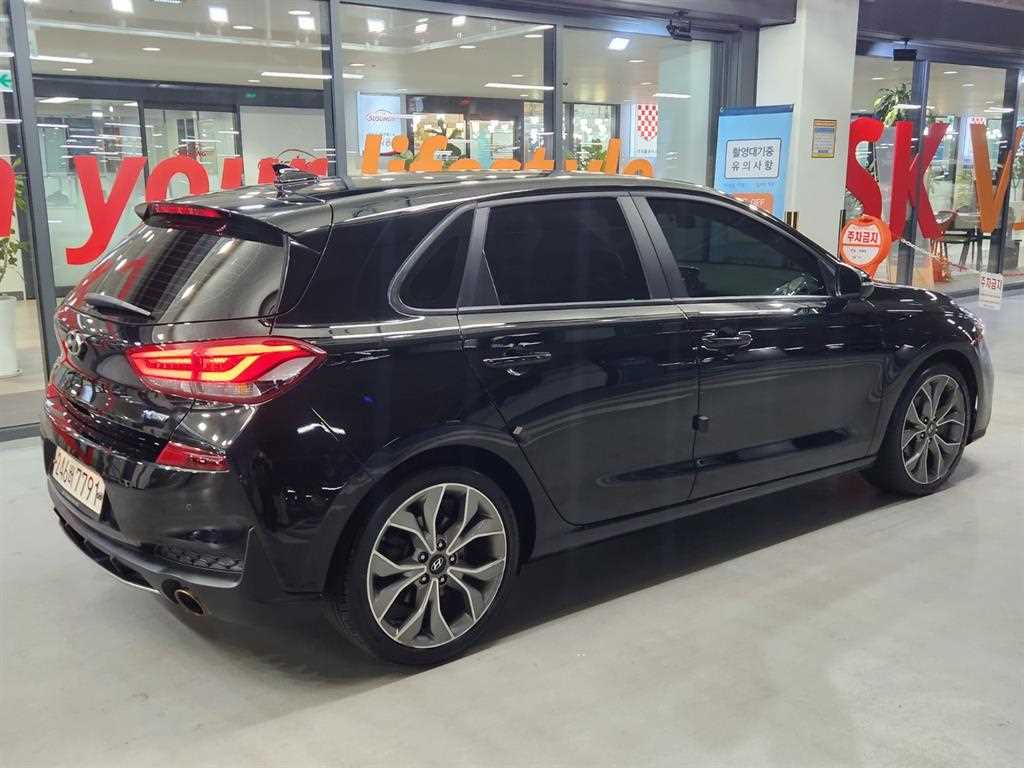 HYUNDAI i30 - Vista 4