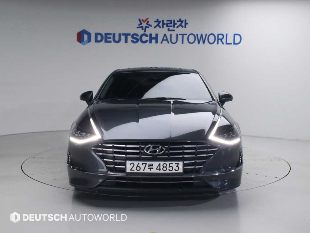 HYUNDAI Sonata - Vista 3
