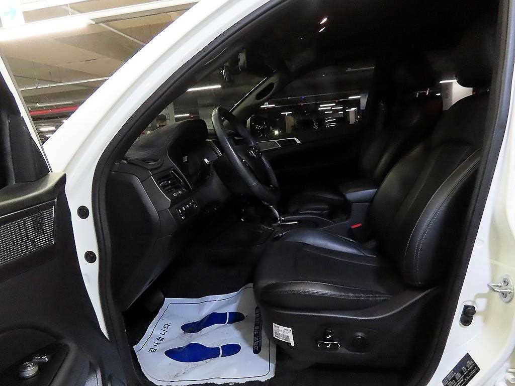 Ssangyong Rexton - Vista 6