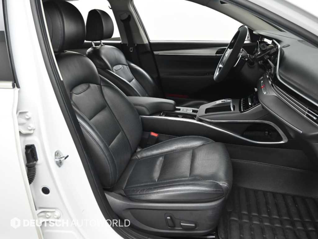 HYUNDAI Grandeur - Vista 10