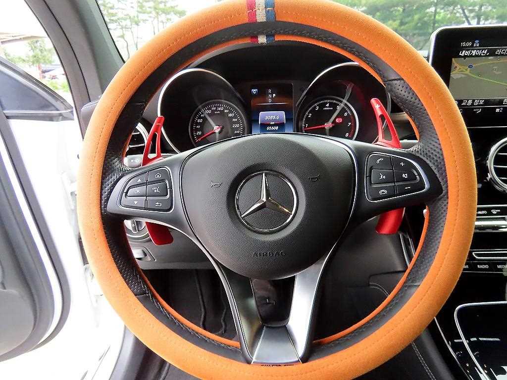 Mercedes Benz GLC Class - Vista 8