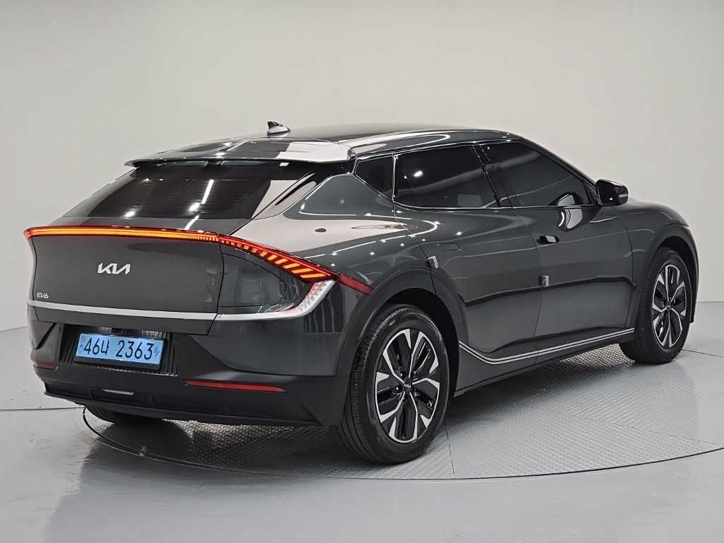 KIA EV6 - Vista 4