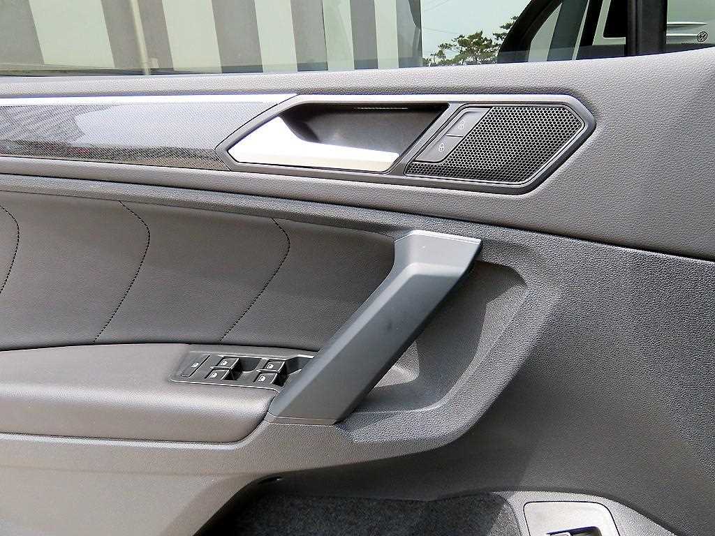 Volkswagen Tiguan - Vista 12