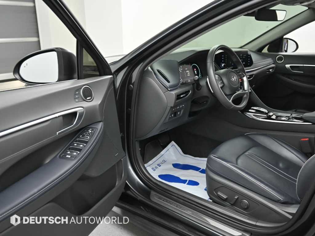 HYUNDAI Sonata - Vista 11