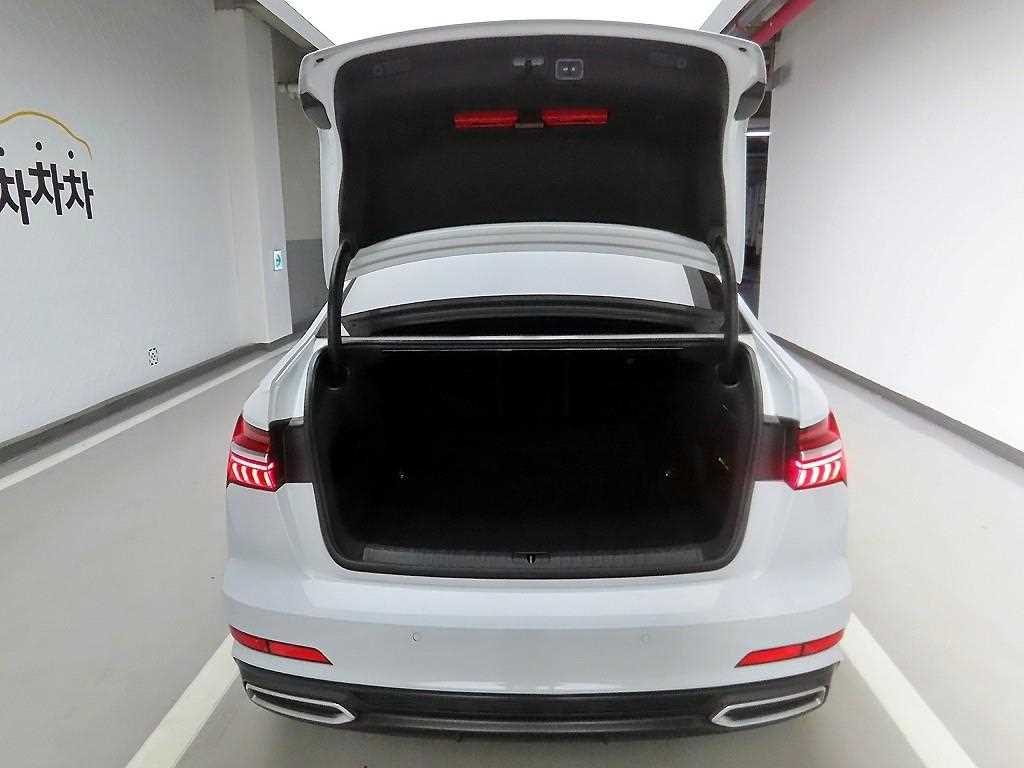 Audi A6 - Vista 5