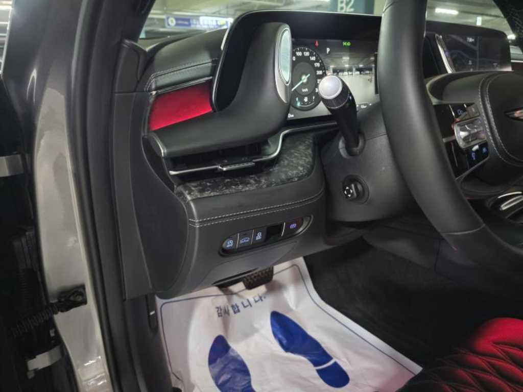 Genesis G90 - Vista 11