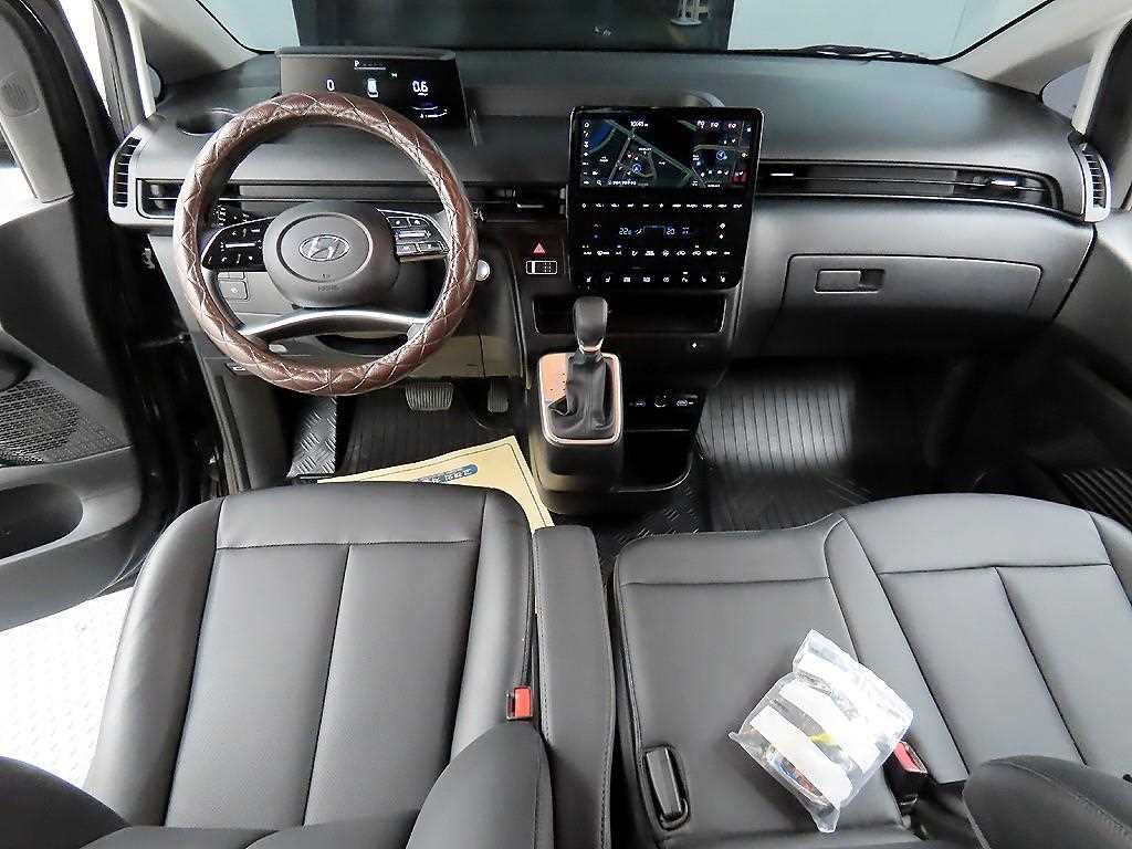HYUNDAI Staria - Vista 7