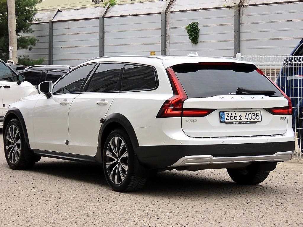 Volvo V90 - Vista 3
