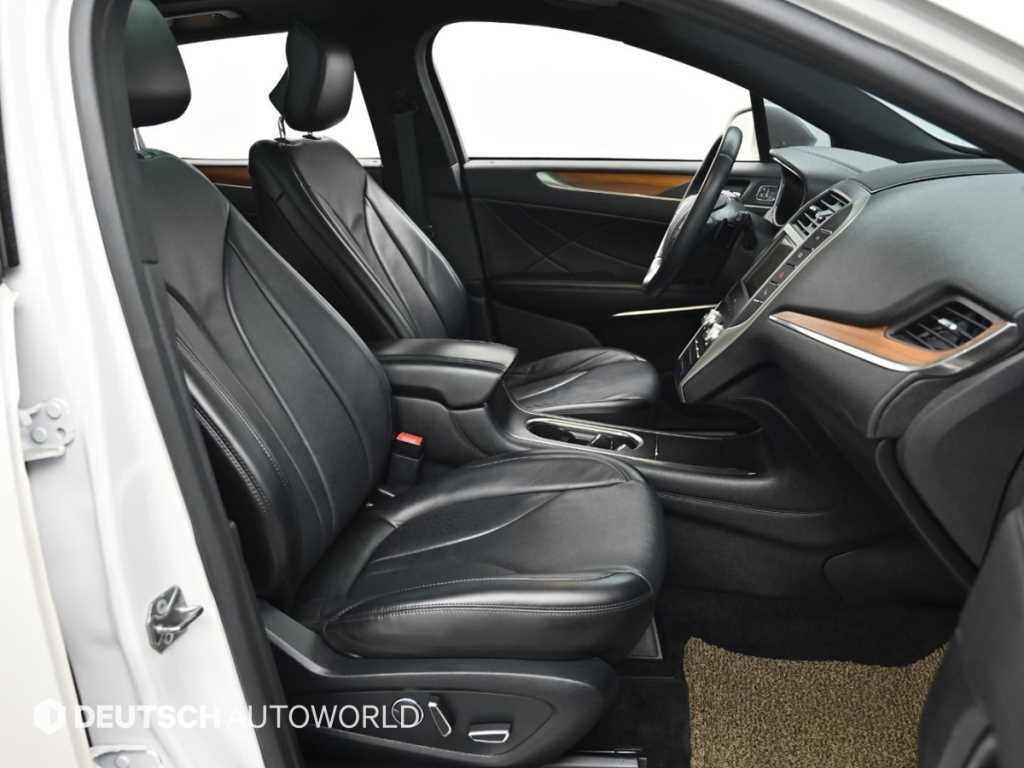 Lincoln MKC - Vista 10
