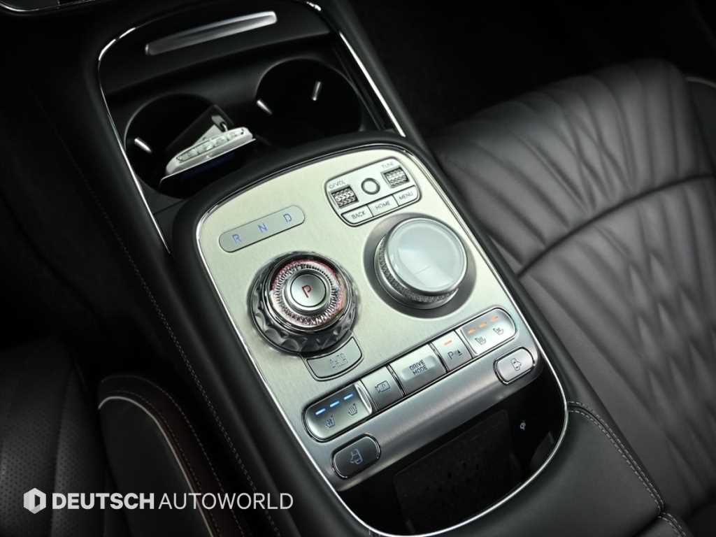Genesis G90 - Vista 9