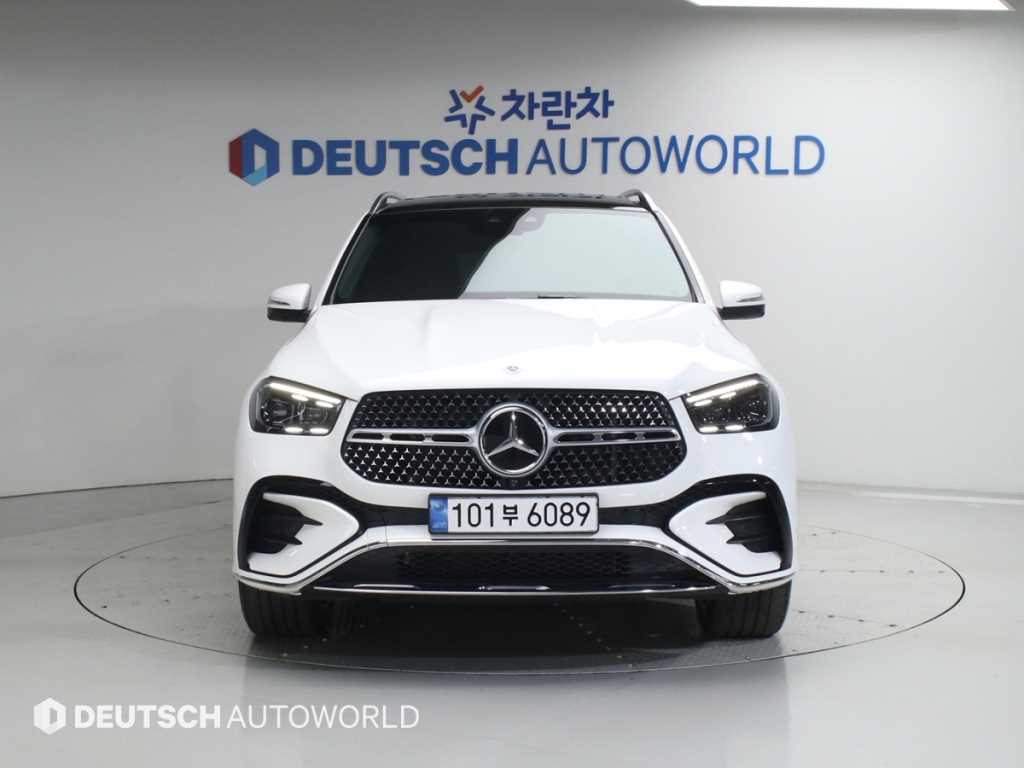 Mercedes Benz GLE Class - Vista 3