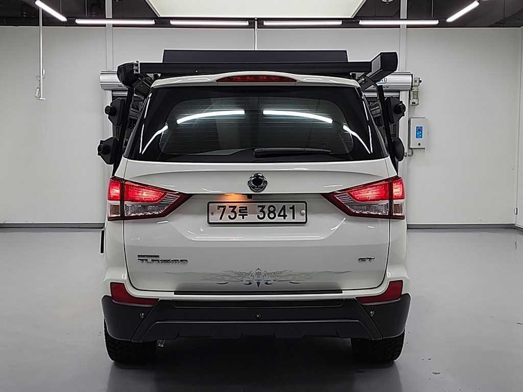 Ssangyong Korando - Vista 3
